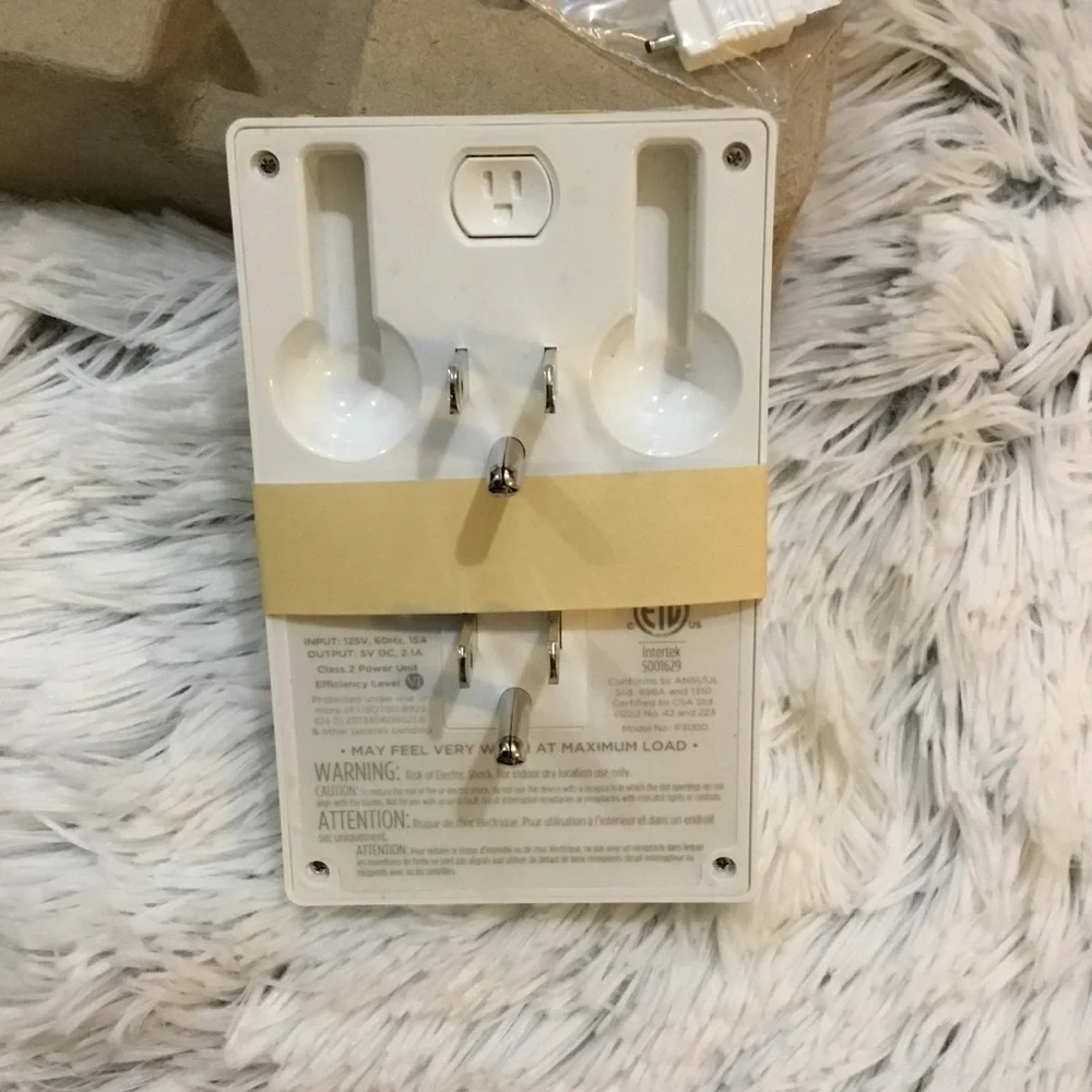 thingCHARGER with interchangeable tips New in box Wire-less